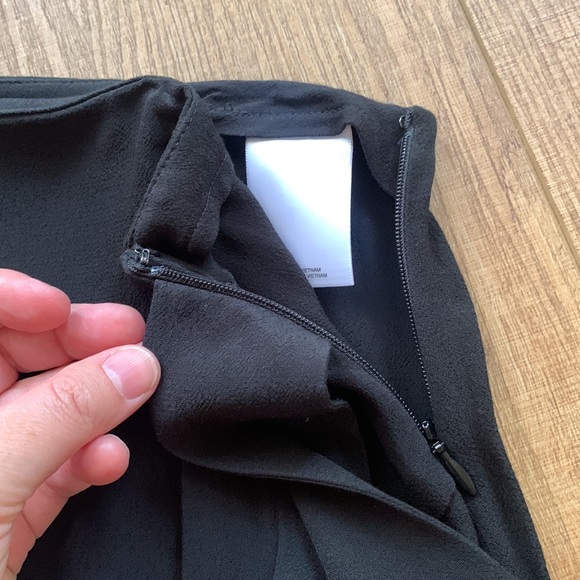 Express Faux Wrap Skirt NWT - Picture 3 of 6